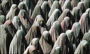mujeres burka fantasma
